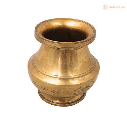 Vintage Brass Pooja Kalash - Handcrafted Traditional Pital Gangajali Kamandal for Ganga Jal, Hindu Rituals, Home Mandir &amp; Spiritual Gifting 4.5 Inch