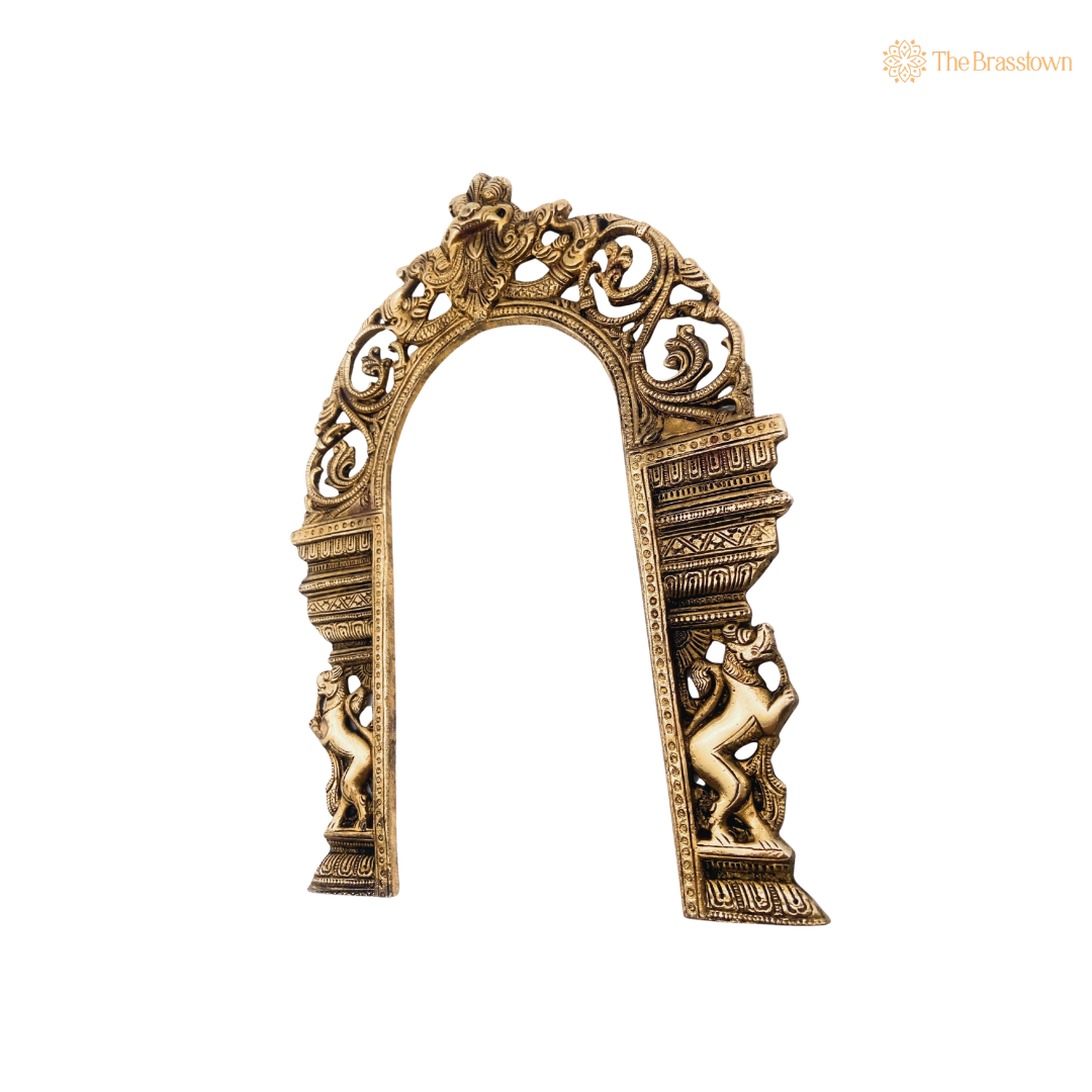 Brass Hand-Carved Prabhaval Arch Frame for Deity with Dual Yali – Handcrafted Arch Wall Hanging for Home Temple, Deity Décor &amp; Spiritual Ambience 13 Inch