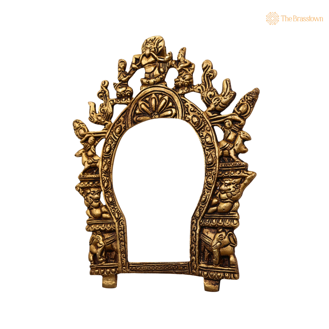 Brass Handmade Prabhavali Frame With 8.5 Inch closeup – intricate craftsmanship