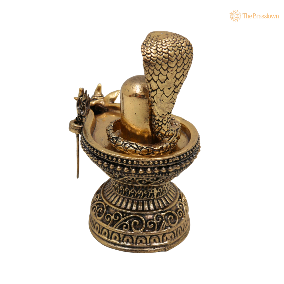 Brass Shivling with Nandi 4 Inch closeup – intricate craftsmanship