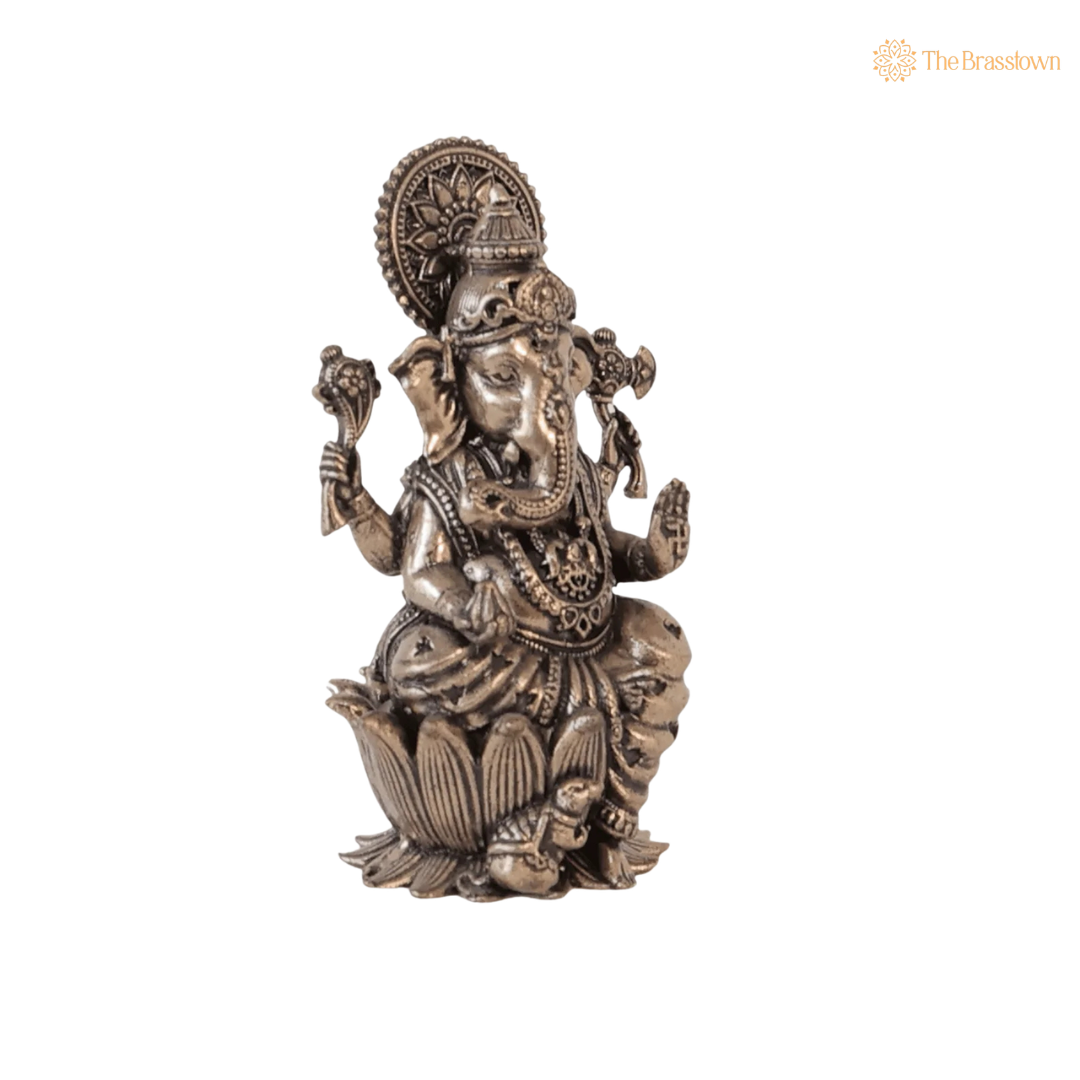 Brass Ganesh with Mushak 2.5 Inch closeup – intricate craftsmanship