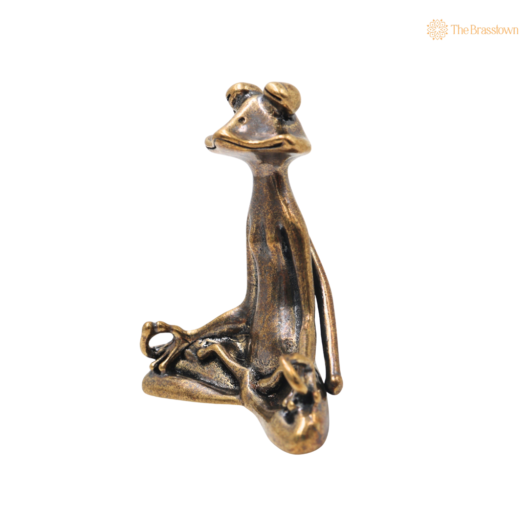 Brass Yoga Zen Frog Sculpture – Handcrafted Meditating Frog Figurine for Yoga, Home Décor, Office Desk, Vastu &amp; Gifting 2 Inch