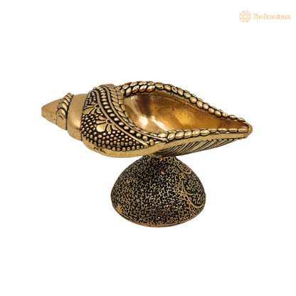Brass Handcrafted Shankha Diya – Conch Shape Oil Lamp (Peetal Deepak) for Puja, Aarti &amp; Home Mandir Décor 1.5 Inch
