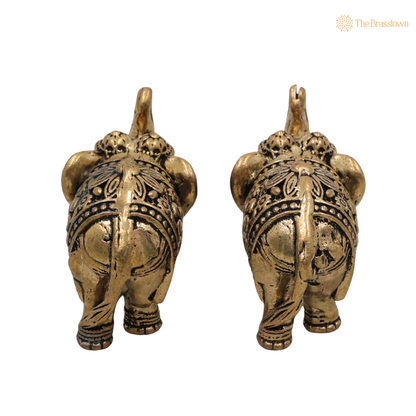 Brass Elephant Pair Showpiece 1 Inch closeup – intricate craftsmanship