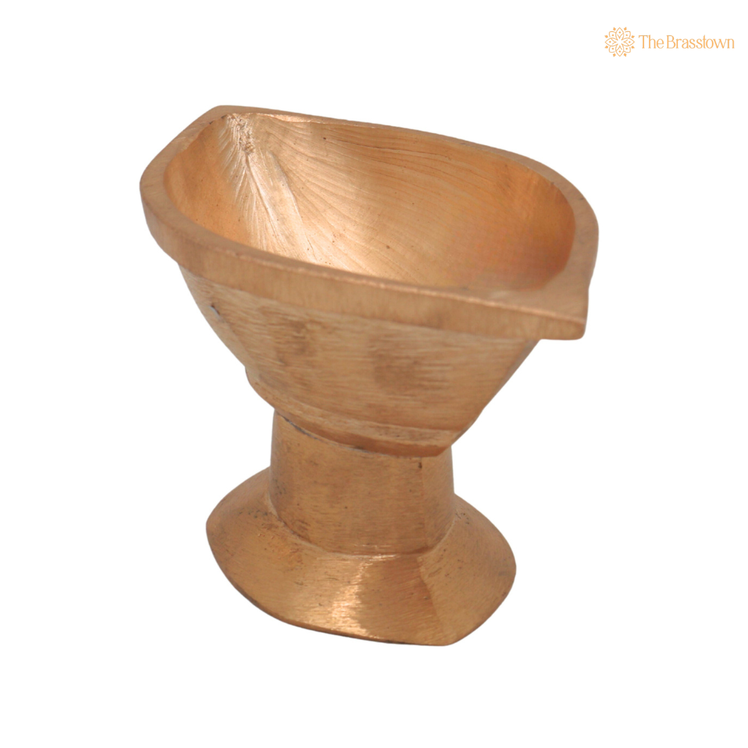Handmade Vibhuti Patra Naam Holder Pooja Plate – Traditional Panchaloha Temple Accessory for Vibhuti, Kumkum &amp; Sacred Rituals 3 Inch