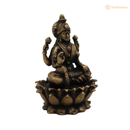 Brass Handcrafted Lakshmi Idol 2.5 Inch closeup – intricate craftsmanship