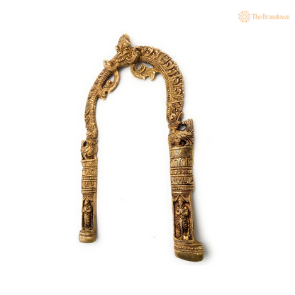 Exquisite Traditional Brass Arch Frame 16 Inch closeup – intricate craftsmanship