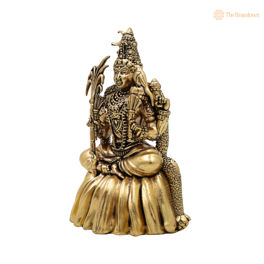 Brass RajaRajeshwari Murti 4 Inch closeup – intricate craftsmanship