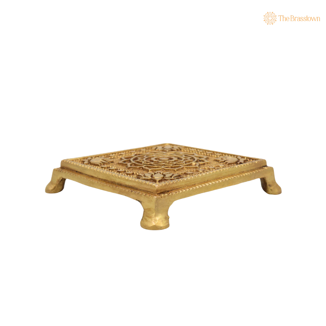 Traditonal Handcrafted Brass Chowki Platform – Traditional Pooja Peetha / Singhasan for Idols, Kalash &amp; Ritual Use 4 Inch