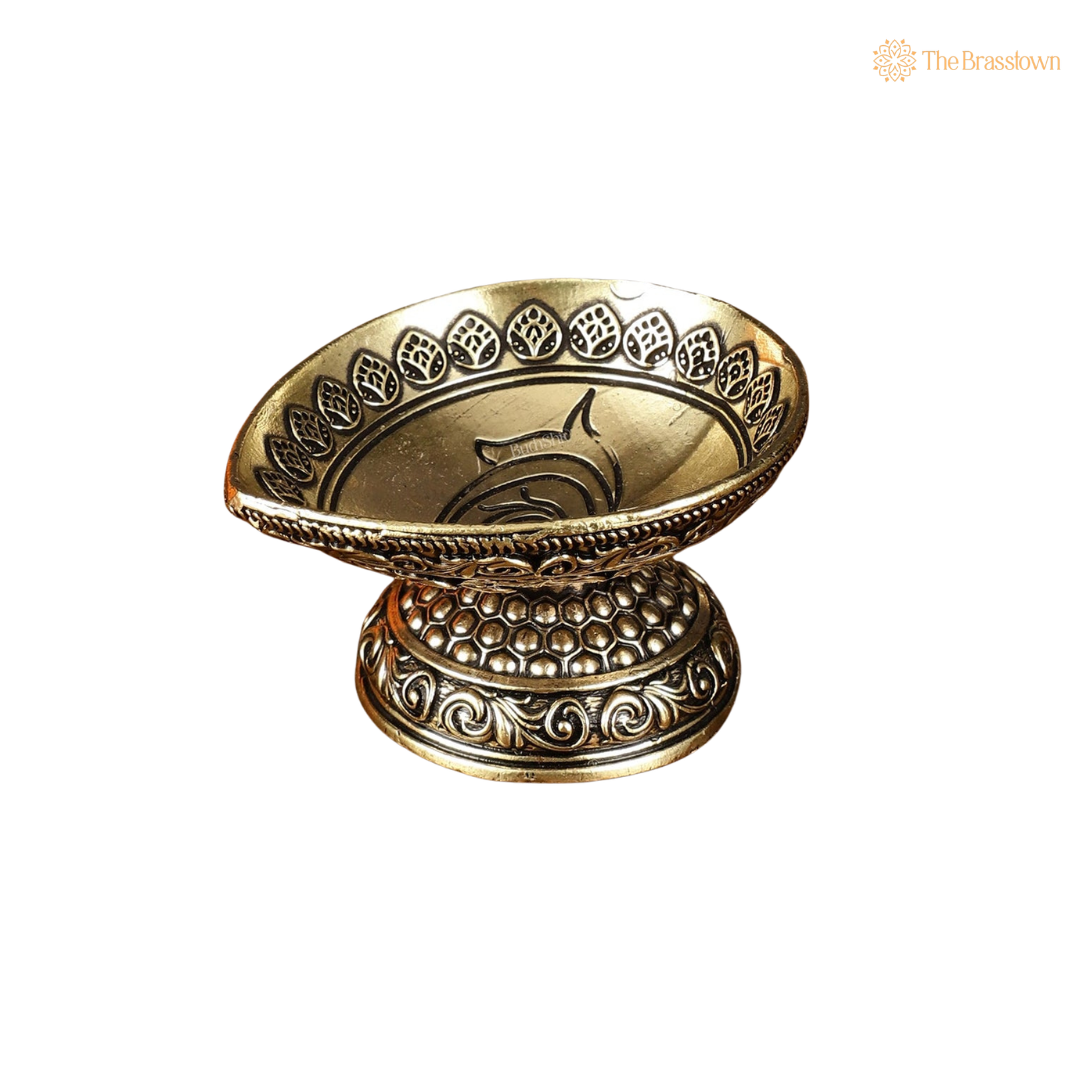 Brass Diya Lamp – Traditional Oil Lamp for Puja, Diwali &amp; Home Mandir 1.5 Inch