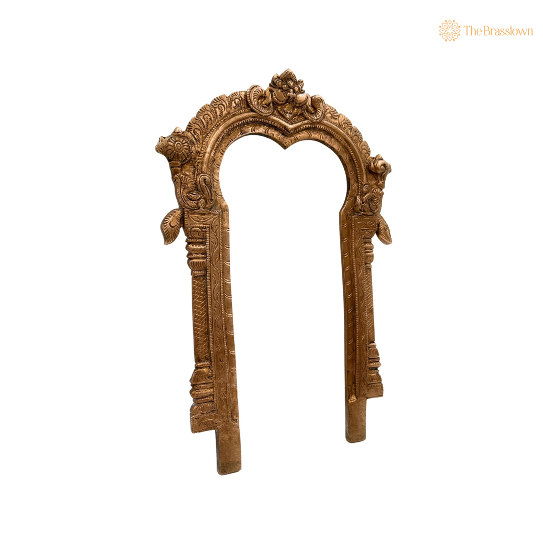 Traditional Antique Brass Arch Frame 10.5 Inch closeup – intricate craftsmanship