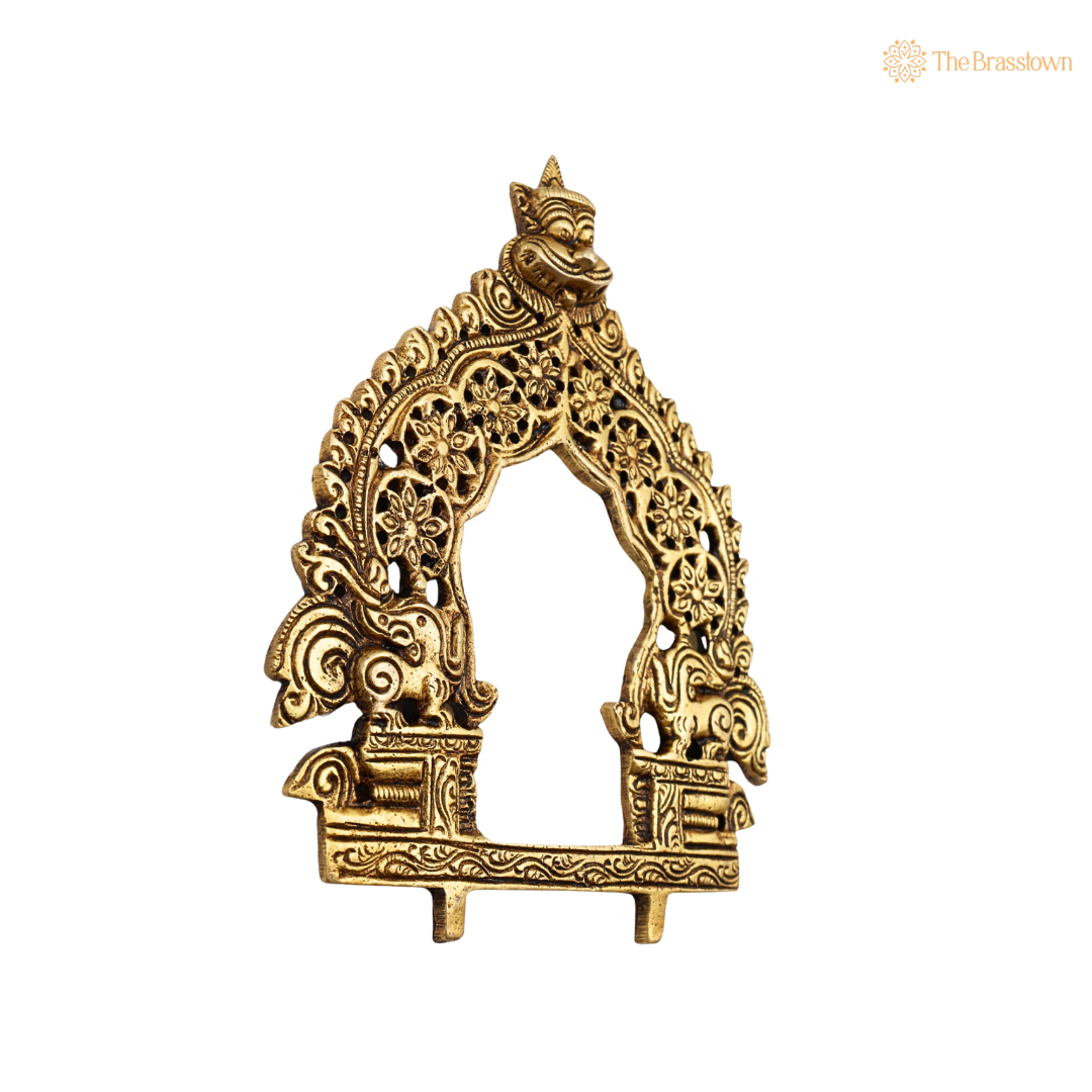 Handcrafted Brass Traditional Prabhavali Frame – Handcrafted Arch Wall Hanging for Home Temple, Deity Décor &amp; Spiritual Ambience 6.5 Inch