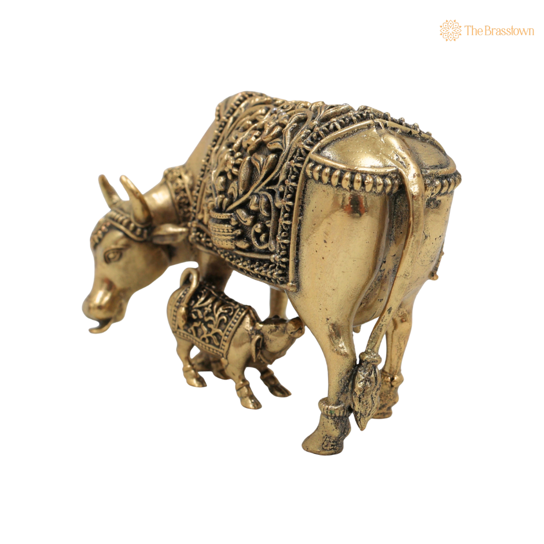 Handcrafted Brass Kamadhenu Idol 2.5 Inch closeup – intricate craftsmanship