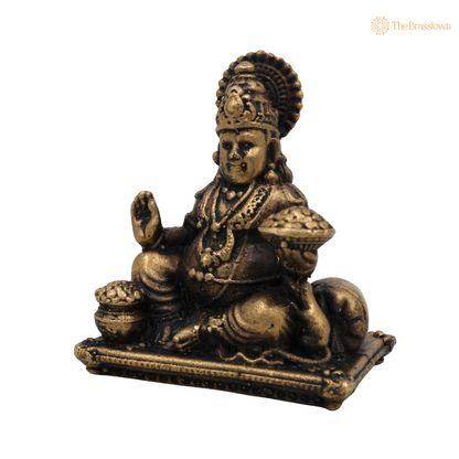 Handcrafted Brass Kuber Idol for 2 Inch closeup – intricate craftsmanship