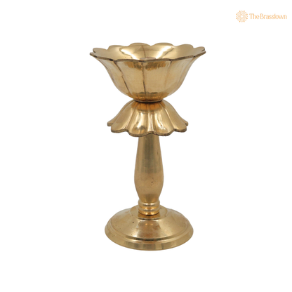 Brass Lotus Lamp – Handcrafted Kamal Deepam Vilakku, Padma Diya for Pooja, Home Mandir &amp; Spiritual Décor 6 Inch
