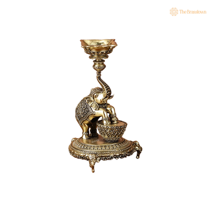 Brass Elephant Lamp 5.5 Inch closeup – intricate craftsmanship
