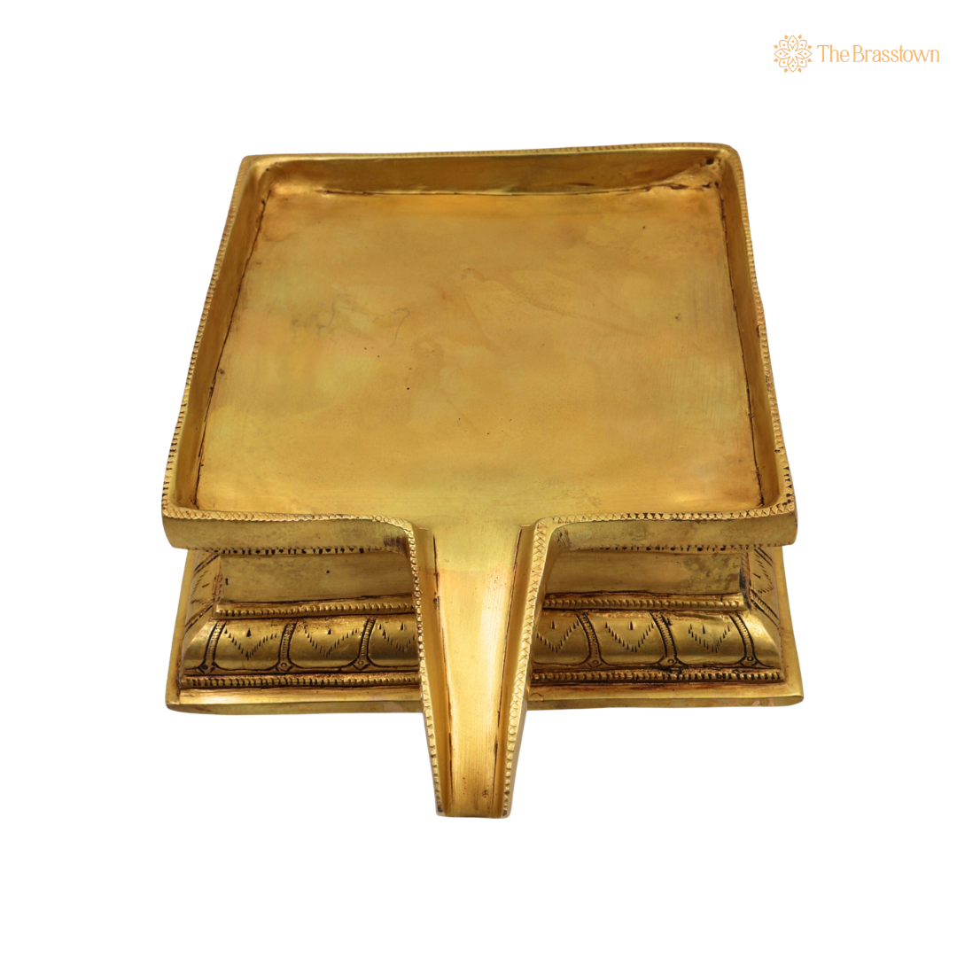 Handcrafted Brass Abhishek Patra with Somasutra Tray –  Traditional Abhishekam Plate, Tirumanjanam Stand &amp; Temple Pooja Vessel for Shivling and Deity Worship 3 Inch