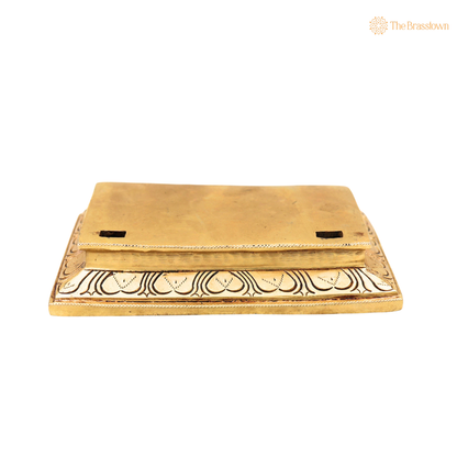Traditonal Handcrafted Brass Chowki for mandir – Traditional Pooja Peetha / Singhasan for Idols, Kalash &amp; Ritual Use 1.5 Inch