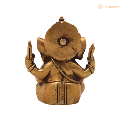 Handcrafted Brass Ganesha Ganapati Vinayaka Idol –Handcrafted Traditional Chola Style Ganapati Vinayaka Murti for Pooja, Home Mandir, Décor &amp; Gifting 4.5 Inch