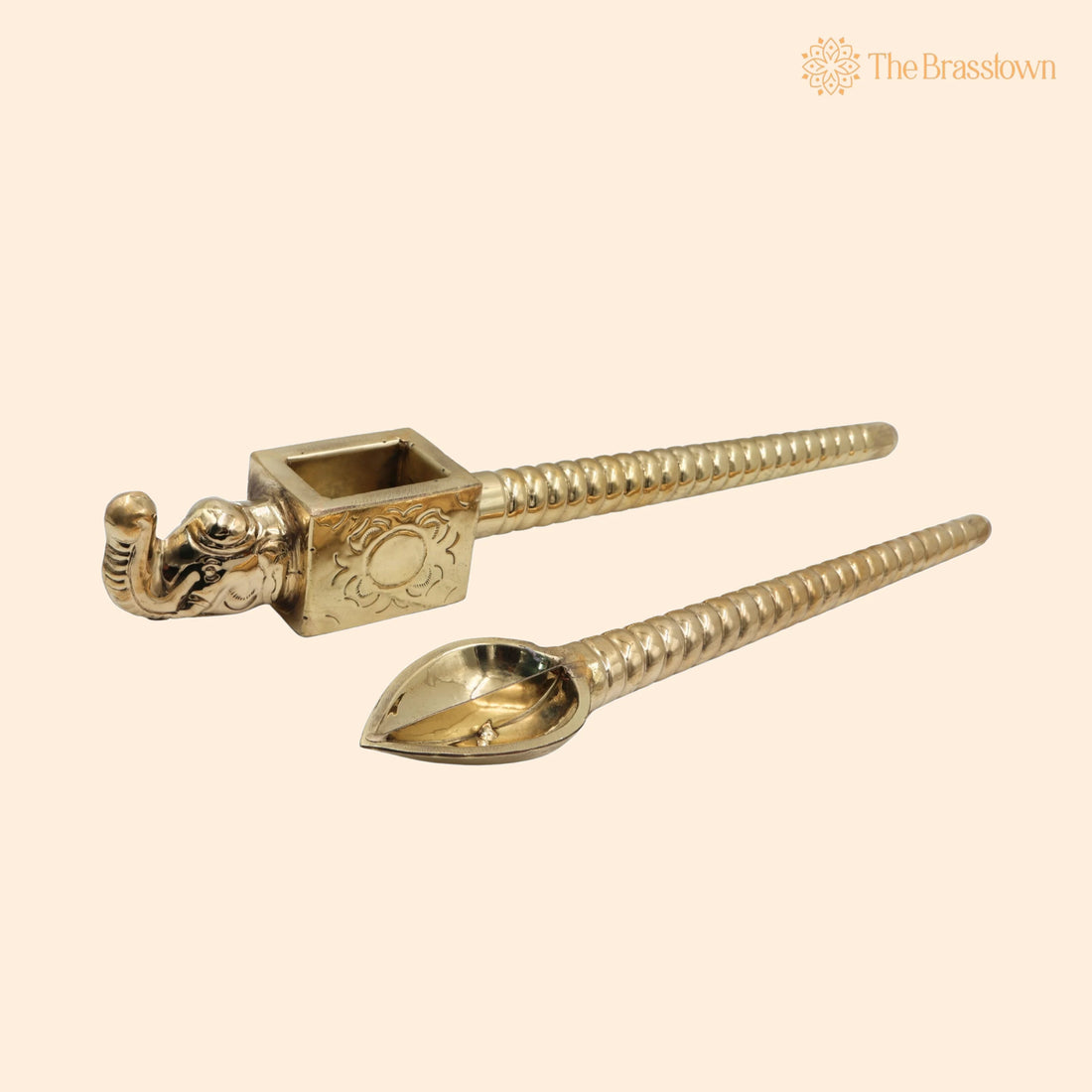 Brass Handcrafted Elephant Shaped Havan Spoons (Set of 2) – Traditional Yajna Achamani Sruva for Agnihotra &amp; Vedic Rituals 20 Inch 1