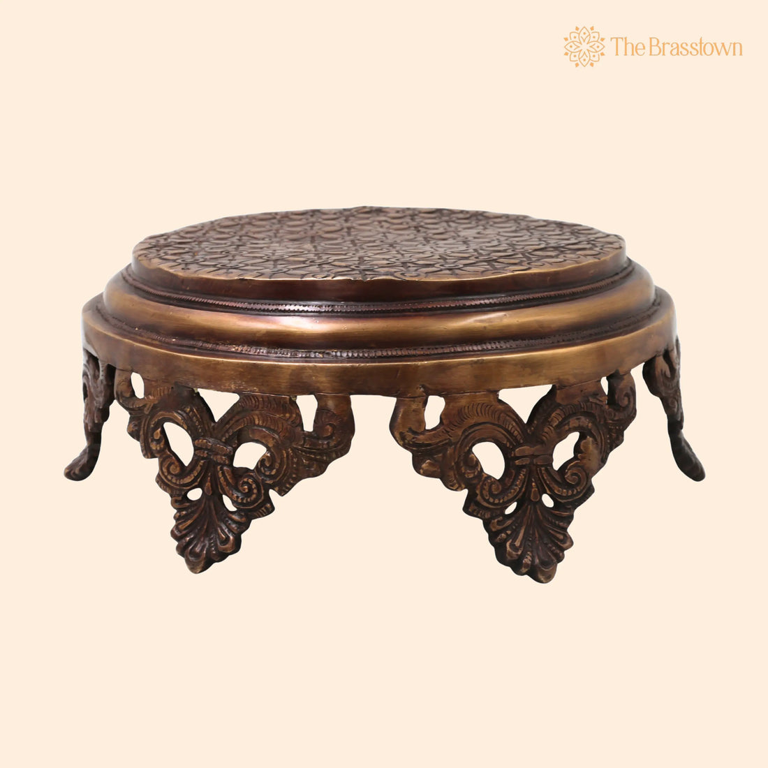 Brass Chowki Peetham – Handcrafted Murti Vigraha Pedestal for Pooja, Mandir Décor &amp; Spiritual Gifting 4.5 Inch 1