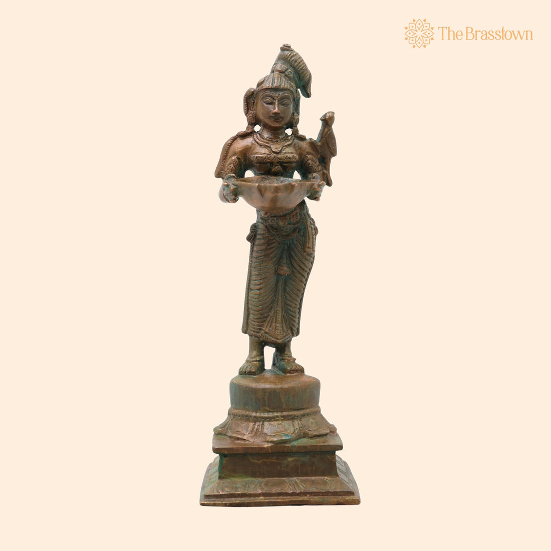 Bronze Deepalakshmi Idol – Handcrafted Traditional Lakshmi Vilakku, Standing Pooja Lamp for Mandir, Temple, Vastu 6.5 Inch 1