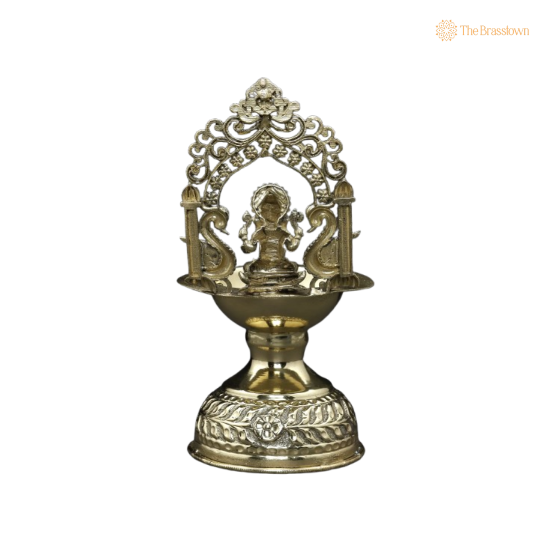 Brass Ganesha Deepam – Traditional Oil Lamp 7 Inch