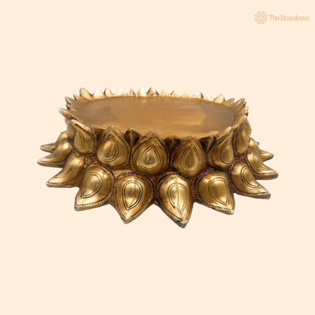 Brass Lotus Design Stand – A Symbol of Purity and Elegance 3 Inch