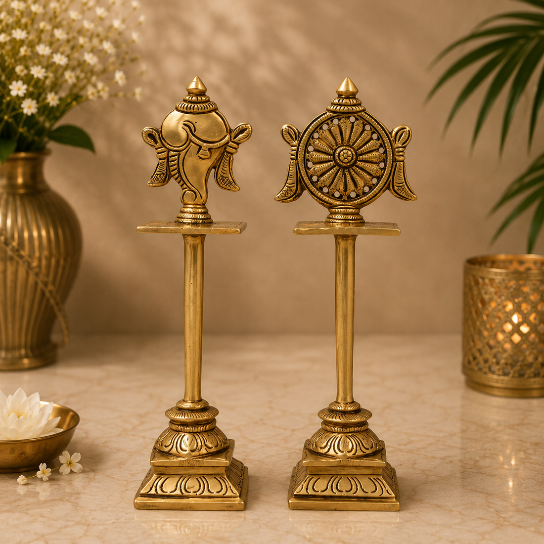 Brass Shankh Chakra Stand Set – Peetal Vishnu Symbol Balaji Shankh &amp; Sudarshan Chakra Figurine for Pooja, Home Temple &amp; Spiritual Décor 5 Inch