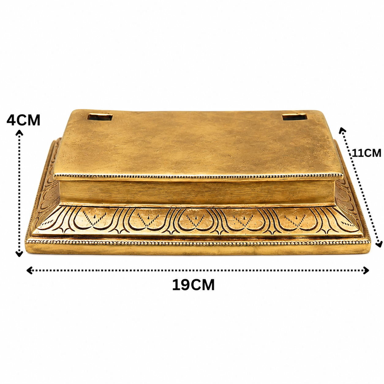 Traditonal Handcrafted Brass Chowki for mandir – Traditional Pooja Peetha / Singhasan for Idols, Kalash &amp; Ritual Use 1.5 Inch