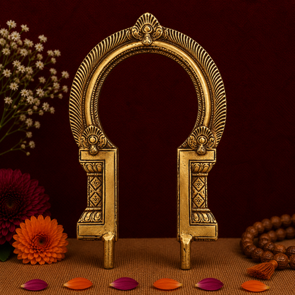 Classic Antique Brass Arch Frame 7 Inch