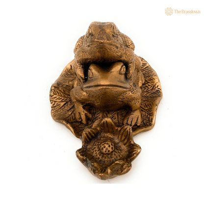 Handcrafted Brass Frog Figurine Set 4 Inch