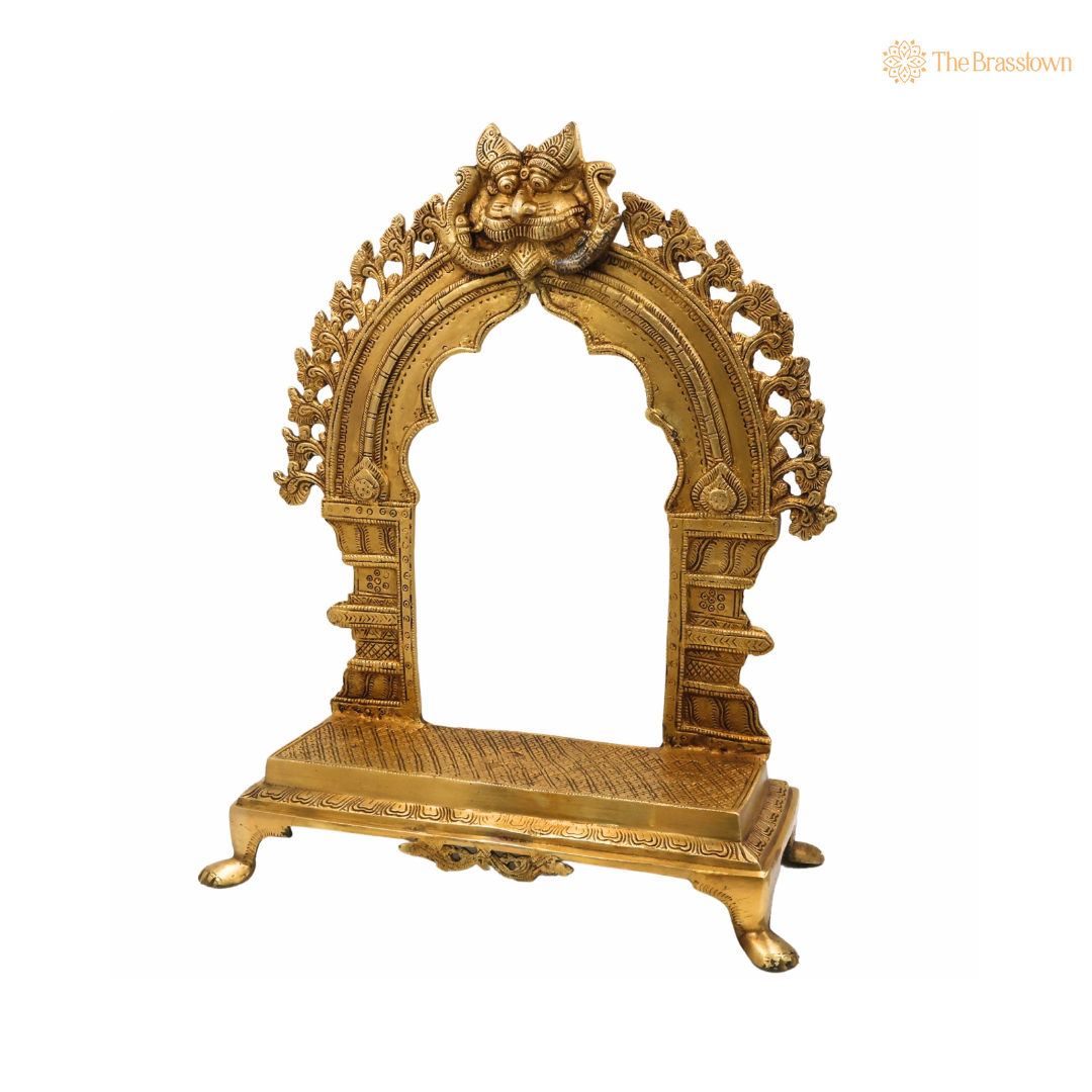 Intricately Designed Brass Arch Stand 17.5 Inch