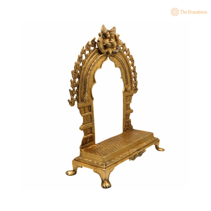 Intricately Designed Brass Arch Stand 17.5 Inch