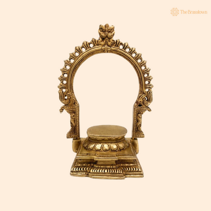 Ornate Brass Arch with Pedestal 7.5 Inch front view – pure brass handcrafted India