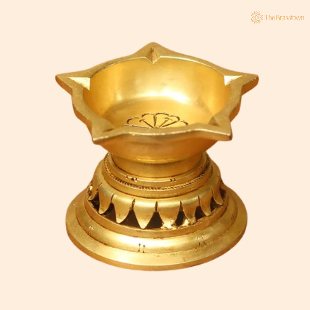 Star-Shaped Brass Diya Lamp 2.5 Inch