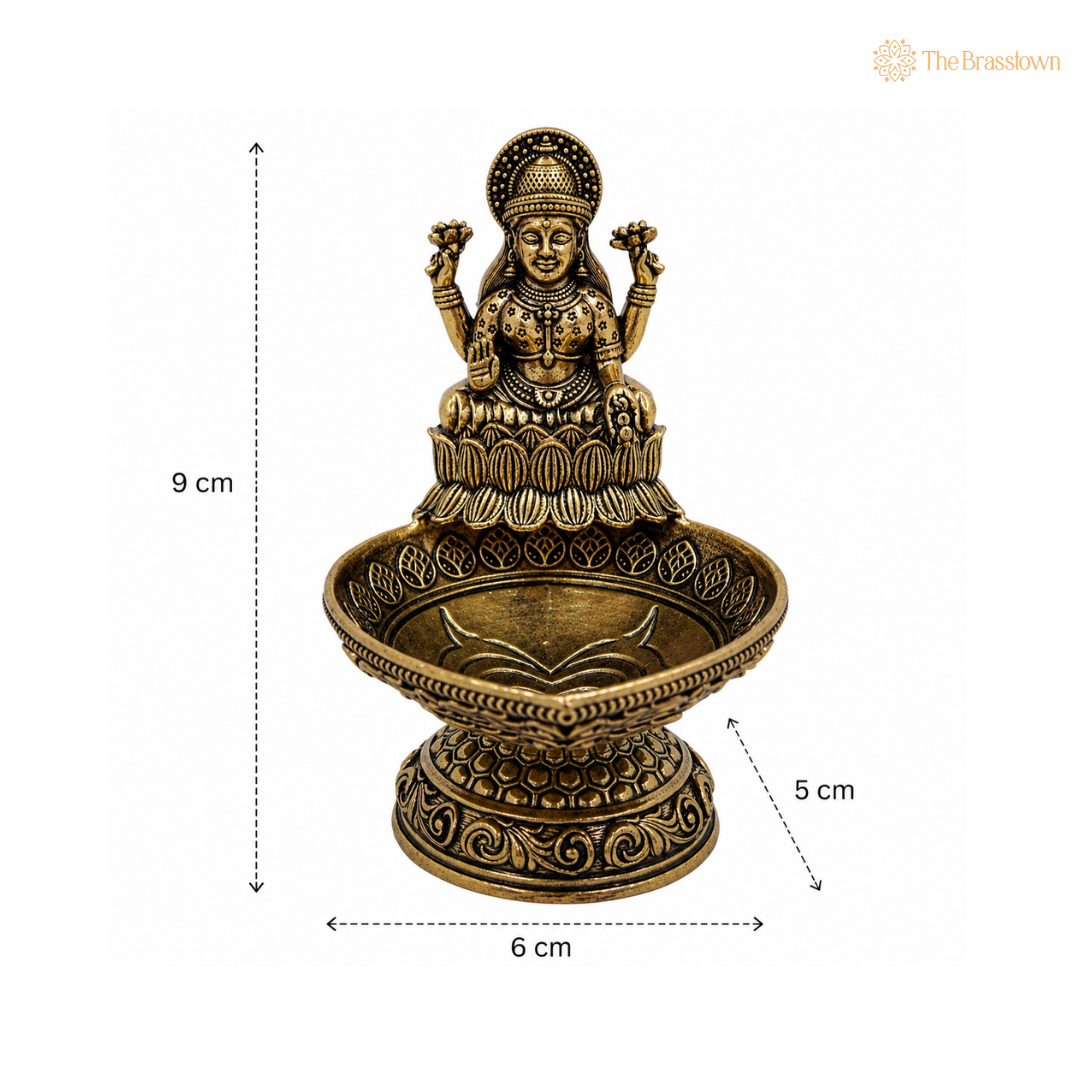 Brass Lakshmi Deepam – Mahalakshmi Vilakku Kuthu Diya Pital Oil Lamp Laxmi Deepak Idol for Puja &amp; Home Mandir 3.5 Inch