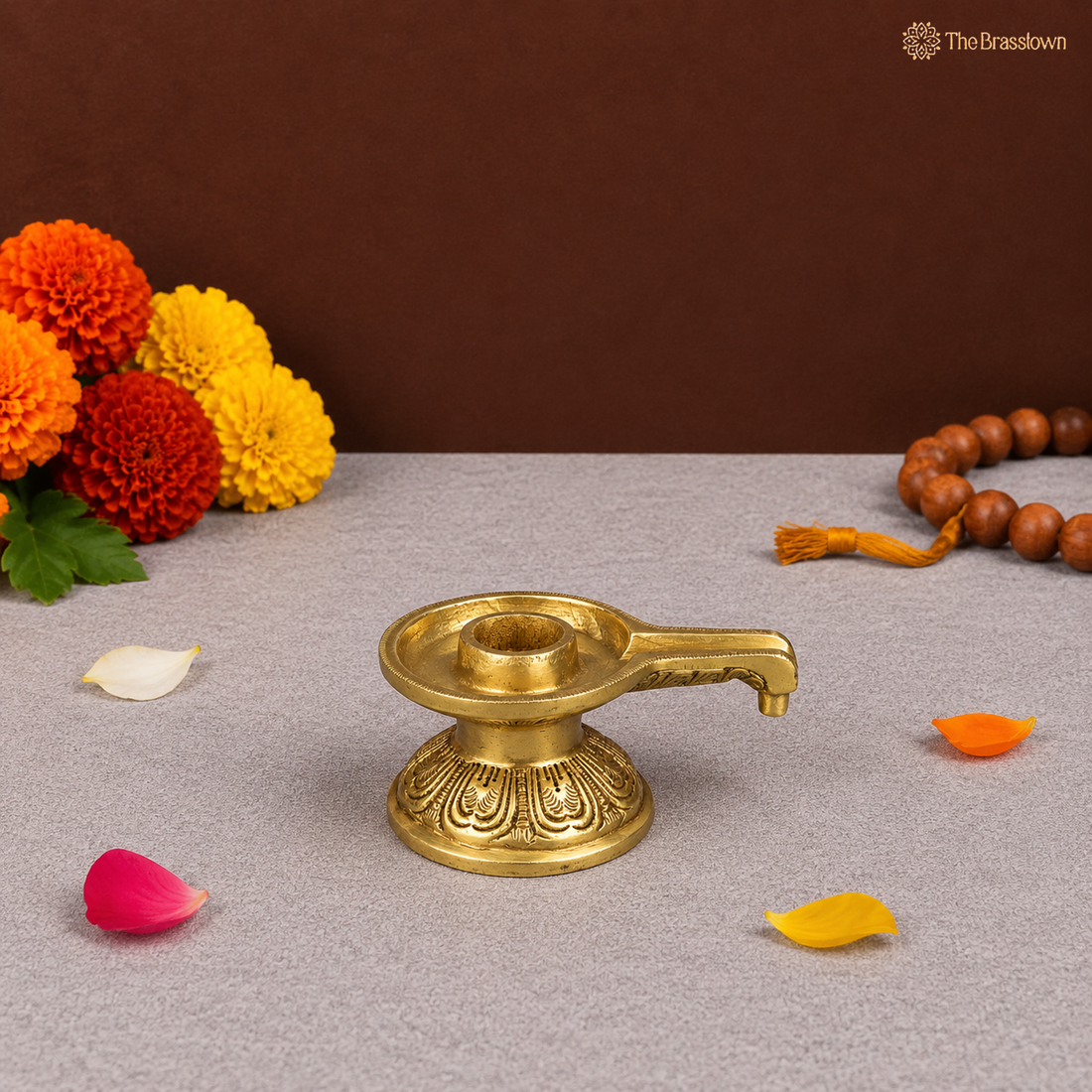 Brass Saligrama Stand Peetham – Traditional Shaligram Shila Peedam for Vishnu Narayana Pooja, Mandir &amp; Vaishnava Worship 2.5 Inch