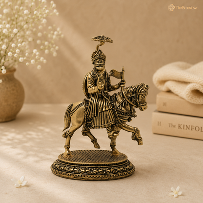 Brass Shivaji Maharaj Idol on Horse – Chhatrapati Shivaji Murti, Raje Shivaji Bhonsle Statue for Home Décor, Office &amp; Gifting 5 Inch
