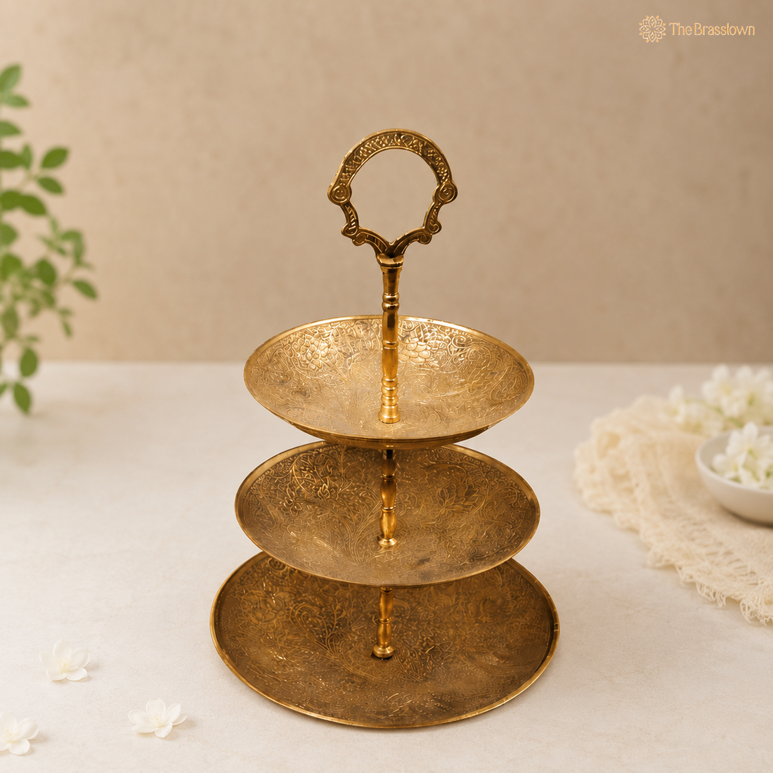 Brass Fruit Bowl Stand – Traditional Peetal Decorative Fruit Bowl for Dining Table, Home Décor &amp; Centerpiece 15.5 Inch