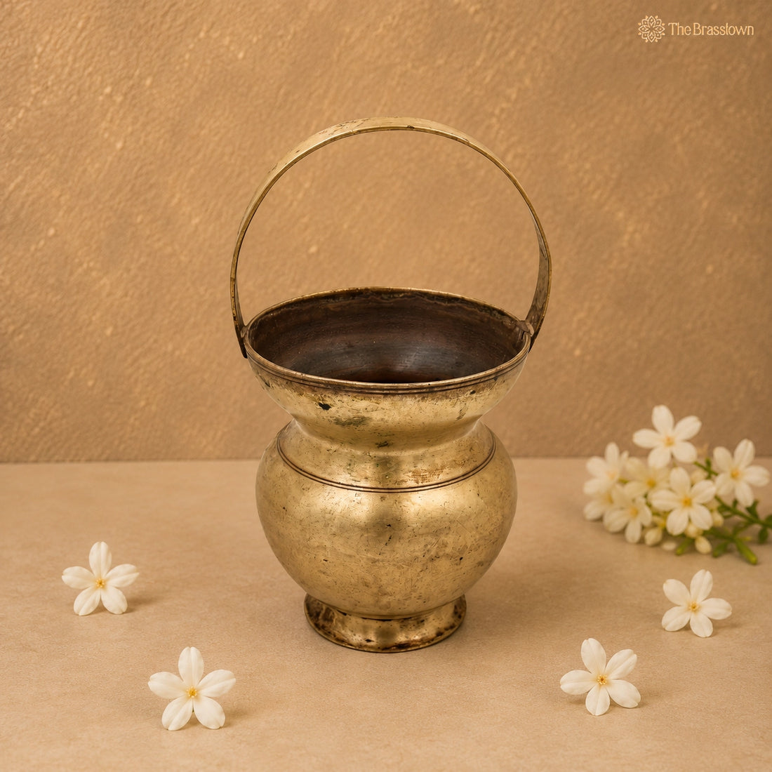 Handcrafted Brass Kamandalu Kalash – Traditional Pital Gangajali Kamandal for Puja, Ganga Jal Storage, Rishi Muni Kalash &amp; Hindu Rituals 10 Inch