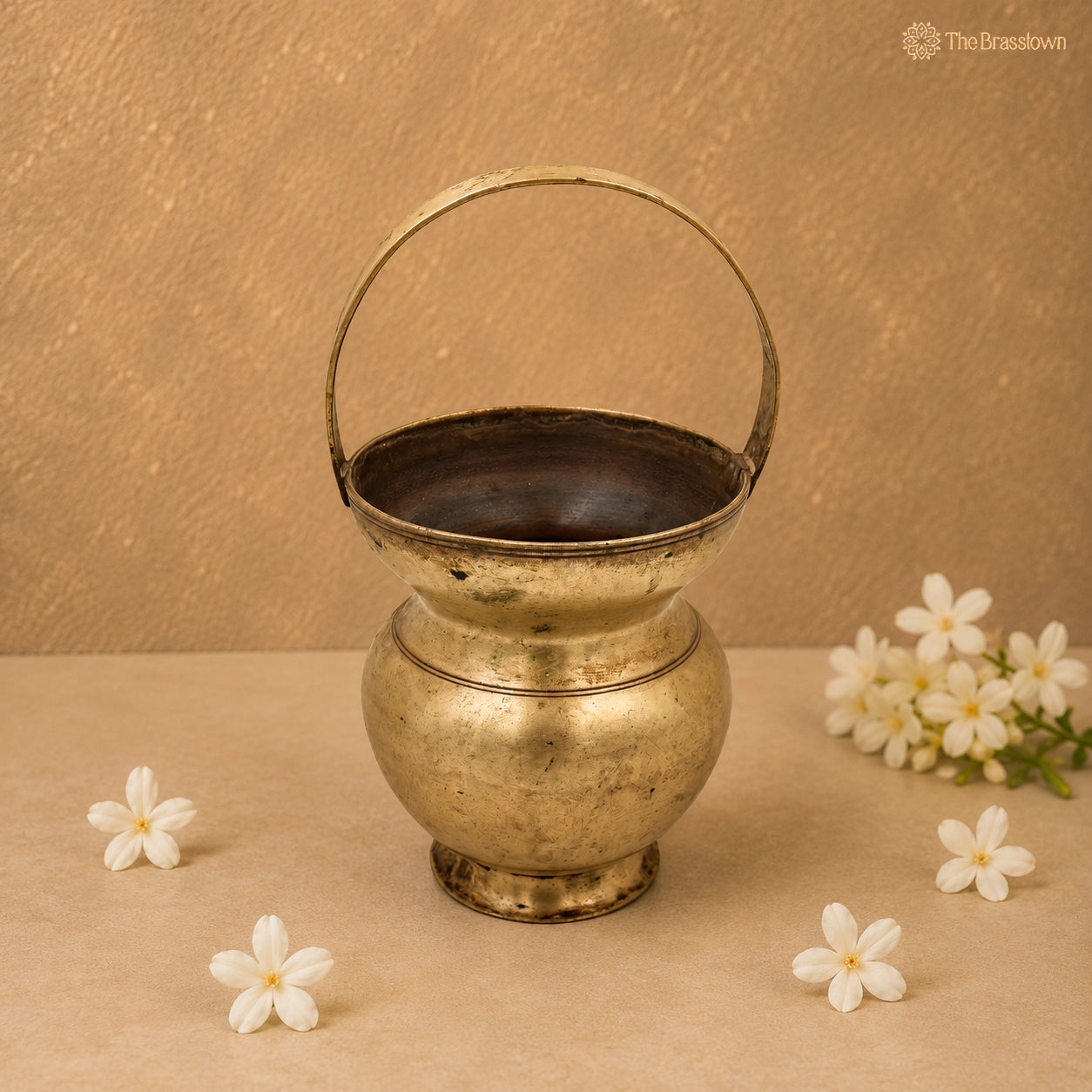 Handcrafted Brass Kamandalu Kalash – Traditional Pital Gangajali Kamandal for Puja, Ganga Jal Storage, Rishi Muni Kalash &amp; Hindu Rituals 10 Inch