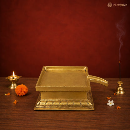 Handcrafted Brass Abhishek Patra with Somasutra Tray –  Traditional Abhishekam Plate, Tirumanjanam Stand &amp; Temple Pooja Vessel for Shivling and Deity Worship 3 Inch