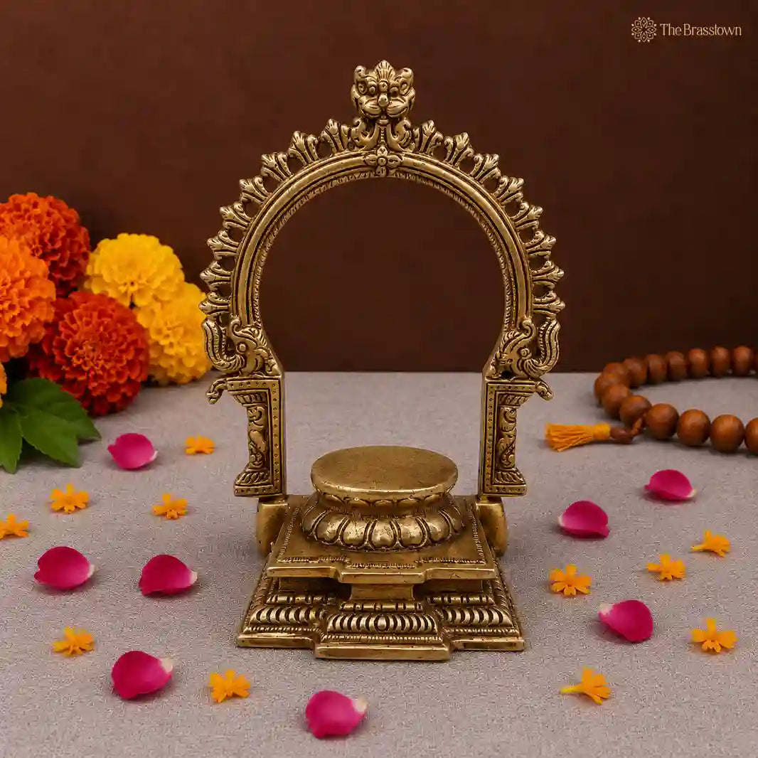 Ornate Brass Arch with Pedestal 7.5 Inch