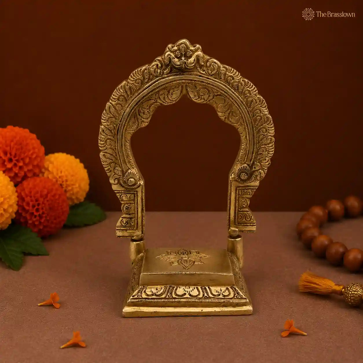 Elegant Brass Temple Arch for Idols 7 Inch