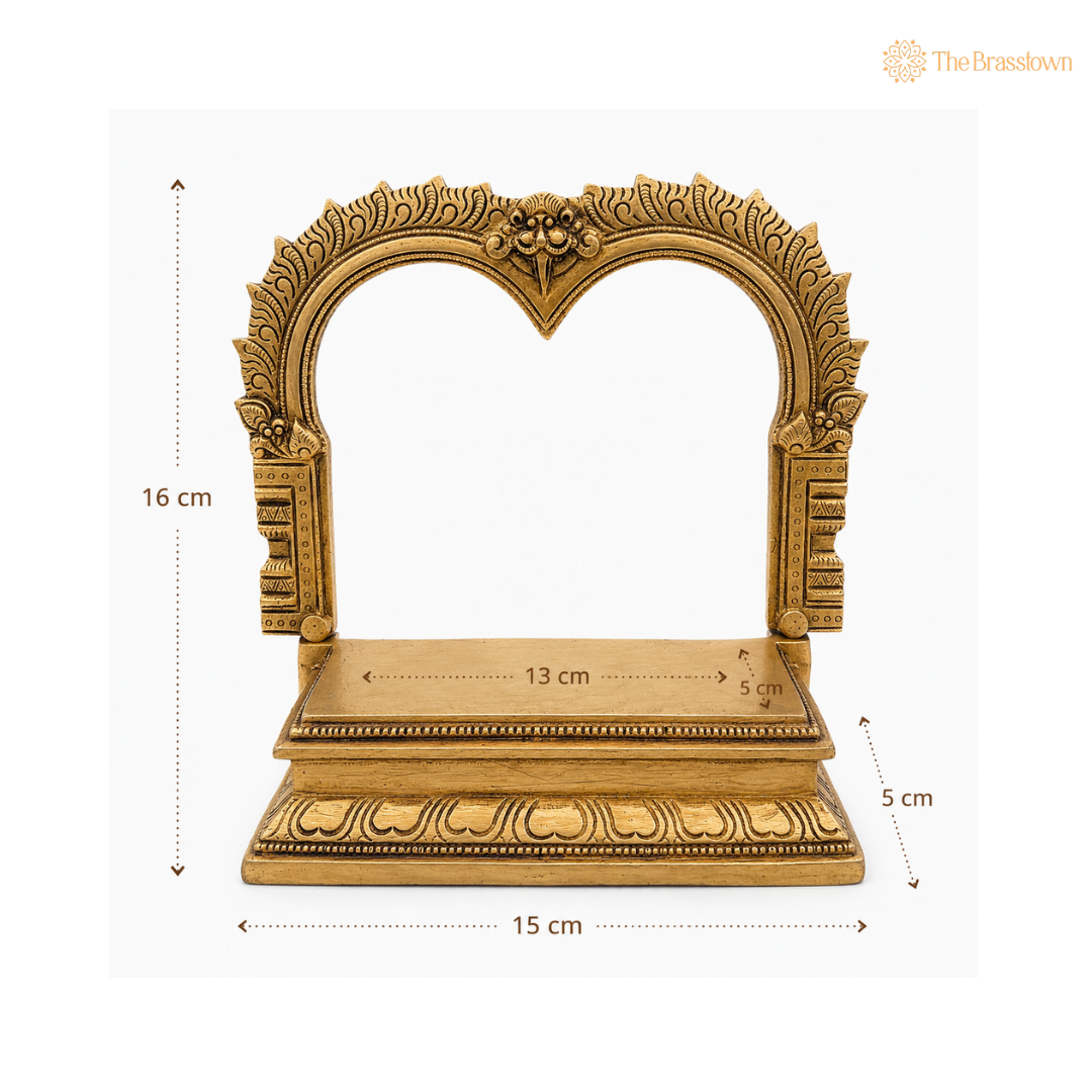 Graceful Brass Single-Arch Pooja Stand 6.5 Inch