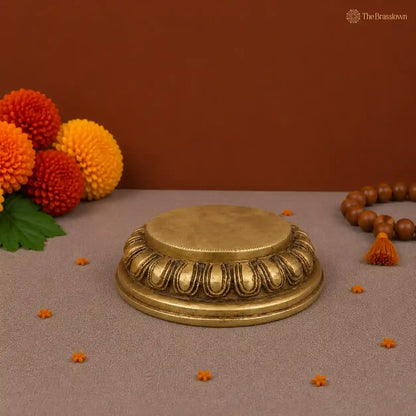 Elegant Brass Pedestal 1.5 Inch