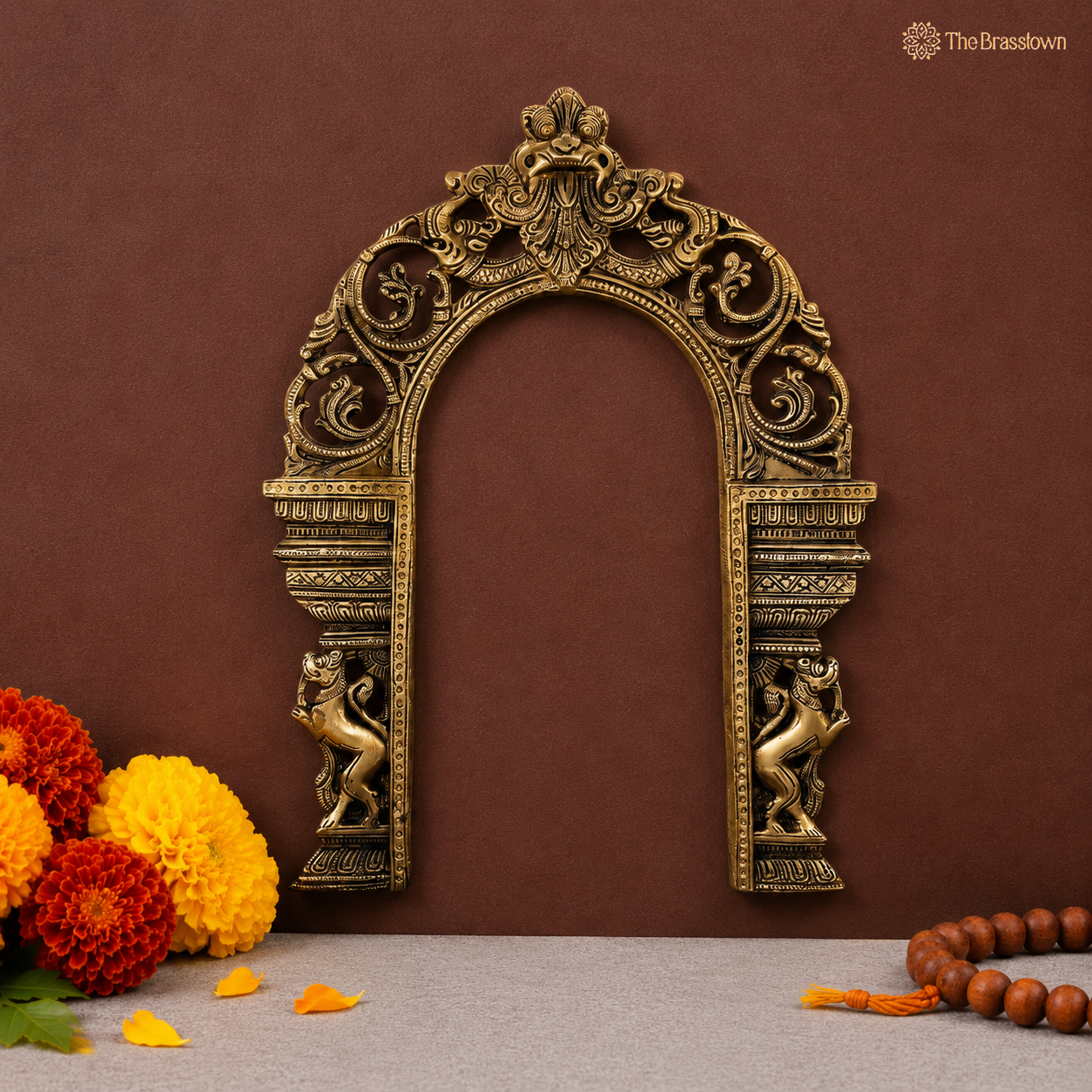 Brass Hand-Carved Prabhaval Arch Frame for Deity with Dual Yali – Handcrafted Arch Wall Hanging for Home Temple, Deity Décor &amp; Spiritual Ambience 13 Inch