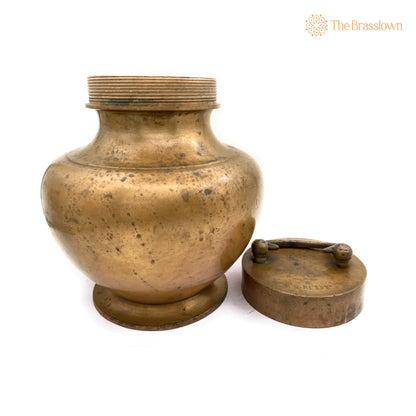 Brass Antique Kamandal – Handcrafted Brass Stoup, Gangajali With 2 Litre Capacity for Puja Rituals &amp; Home Mandir 10.5 Inch 5